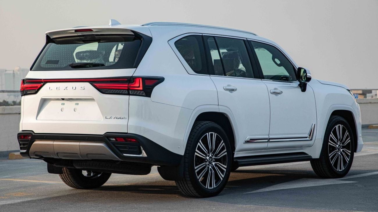 Lexus LX700h SIGNATURE 3.5L TWIN TURBO | AUTO PARK | 3 YEARS WARRANTY | 2026 | FOR LOCAL REGISTRATION + 10% |