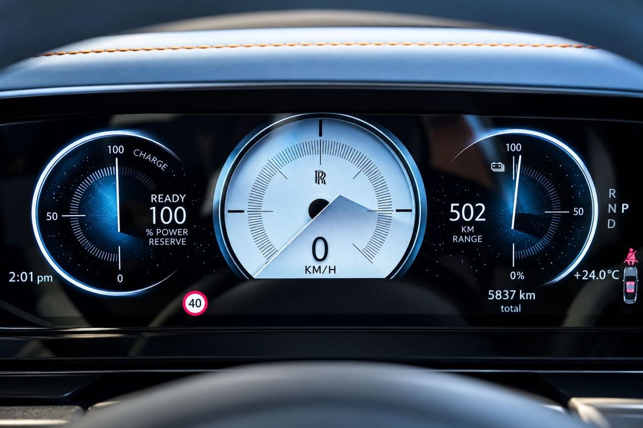 Rolls Royce Spectre STANDARD Silver Badge | GCC Specs | WARRANTY AND SERVICE | EXCELLENT CONDITION