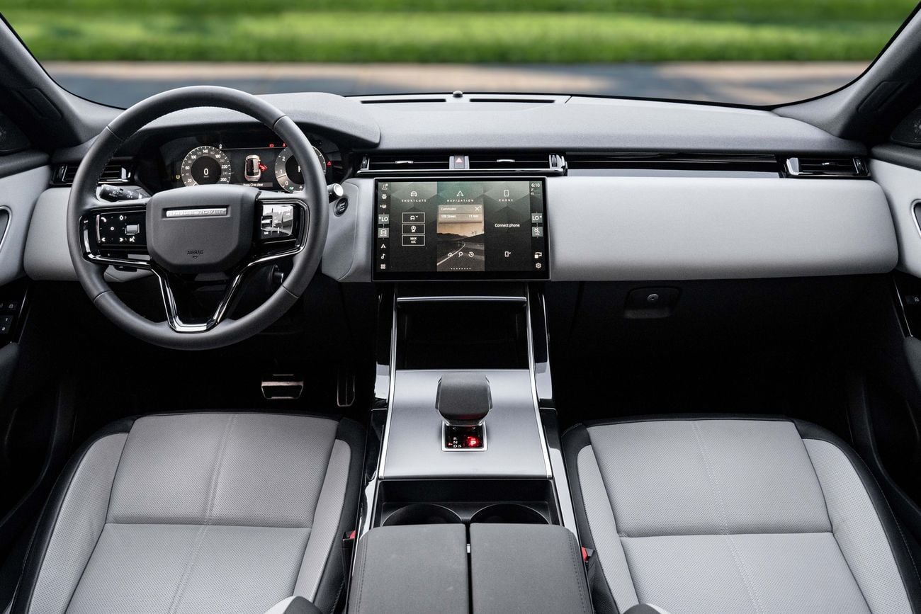 Land Rover Range Rover Velar Dynamic SE Range Rover Velar SE R-Dynamic | 4,896 P.M | 0% Downpayment | 2028 WARRANTY