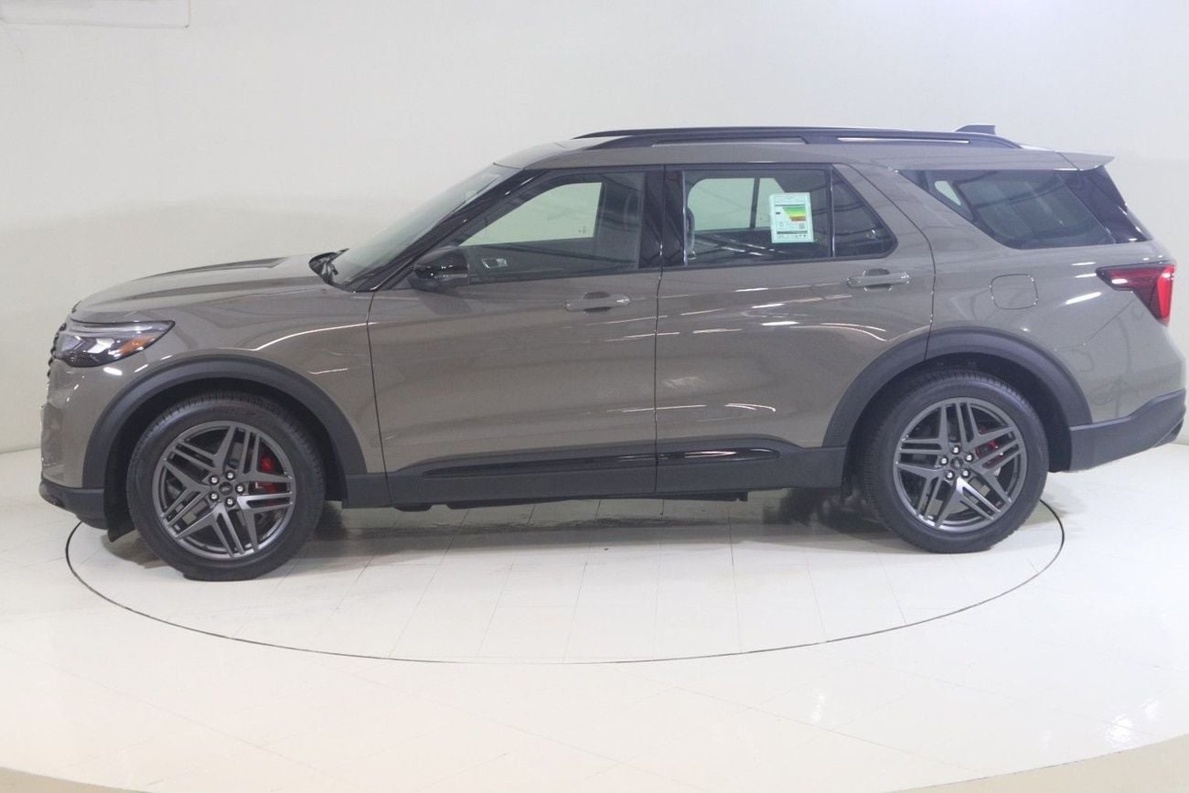 Ford Explorer ST EX-E3626R/AL TAYER MOTORS/ AL QOUZ SHOWROOM