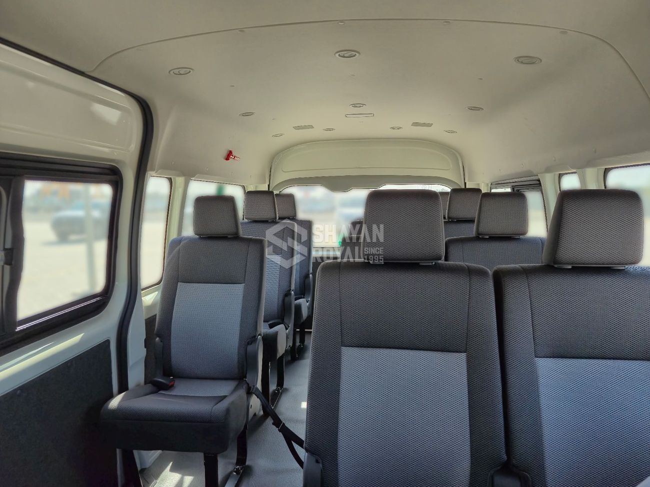 Toyota Hiace DX 3.5L PETROL V6 MT 13-SEATS RWD 2026MY
