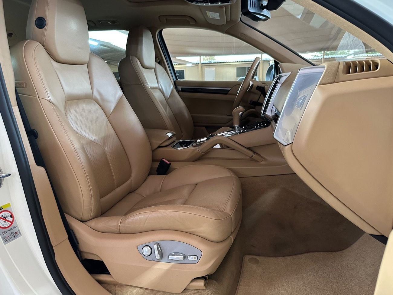 Porsche Cayenne S PORSCHE CAYENNE 2012 | PORSCHE SERVICE HISTORY | TWO KEYS | 14-WAY ADAPTIVE SEATS