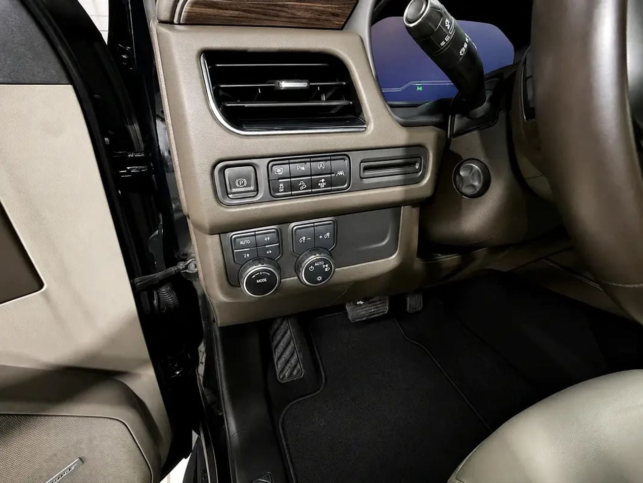 Chevrolet Tahoe LT | GCC Specs | XL/Low Mileage | Excellent Condition