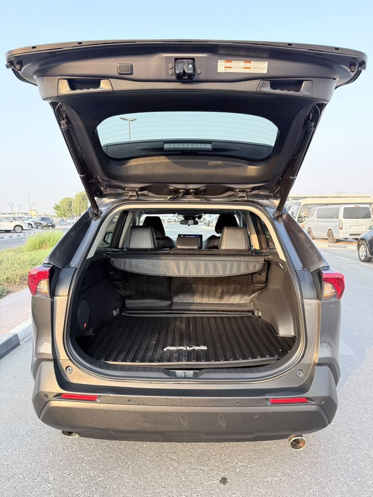 Toyota RAV4 XLE premium 2.5L