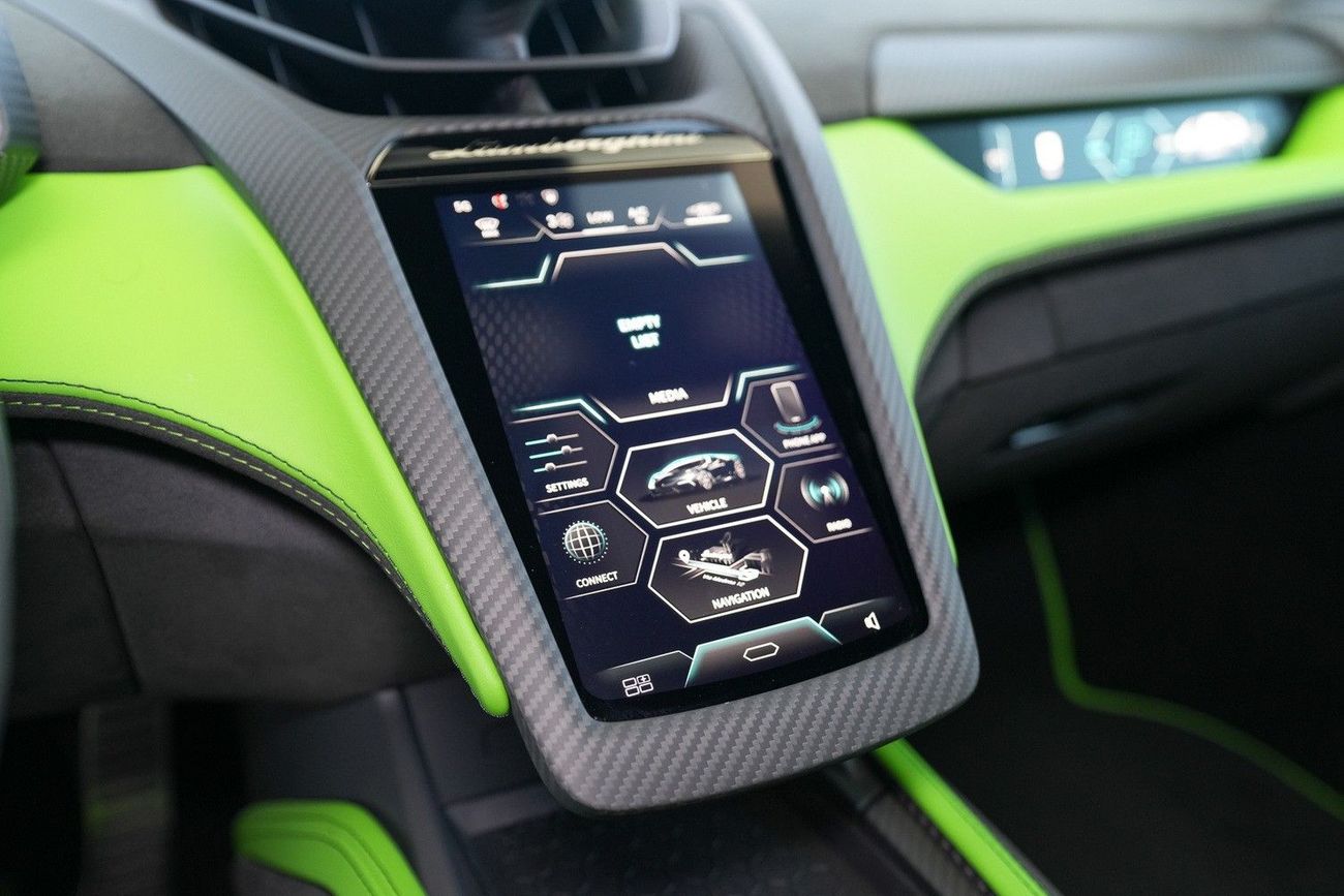لامبورغيني ريفويلتو STANDARD