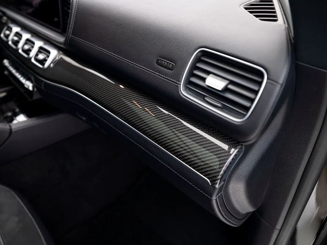 Mercedes Benz GLE53 AMG COUPE 4MATIC+ BLACK-ON-BLACK | AMG CARBON INTERIOR | JAPANESE SPECS