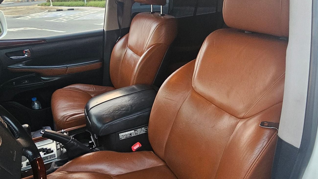 Lexus LX570 TOP NAVIGATION SPORT
