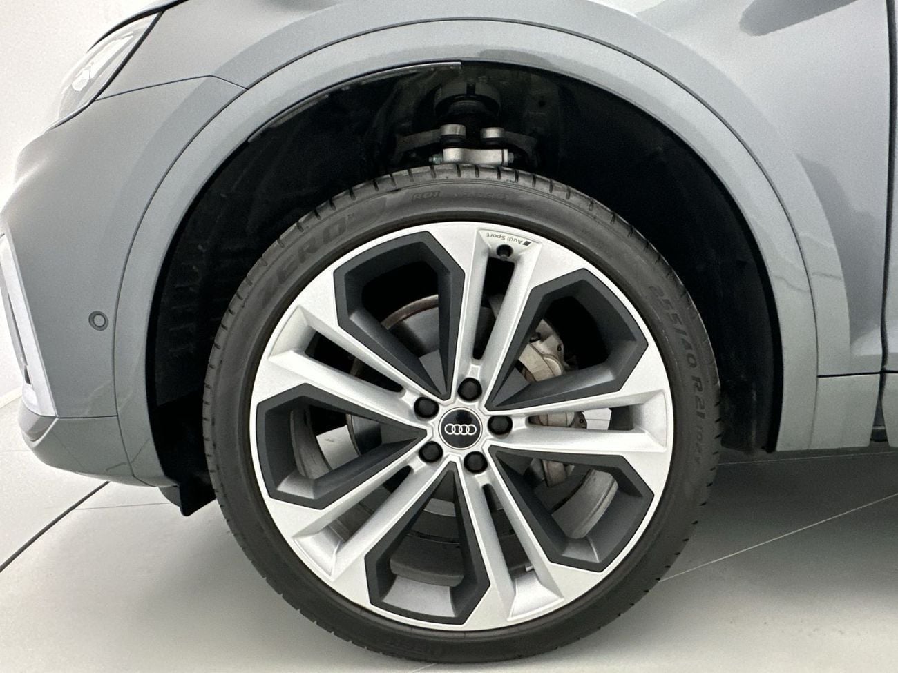 Audi Q5 45 TFSI S-LINE quattro 249hp (Ref# 061123)