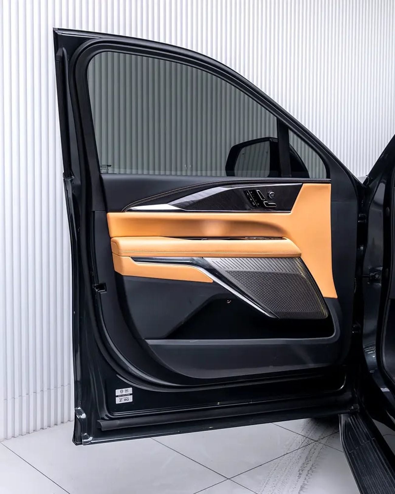 Cadillac Escalade IQ 1000E