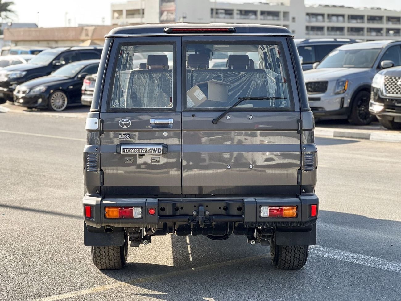 تويوتا لاند كروزر 70 EXPORT ONLY - Toyota LC76 2.8L 4WD FULL OPTION