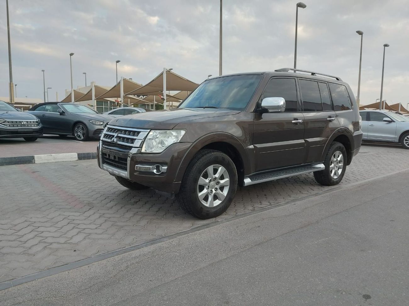 ميتسوبيشي باجيرو GLS MIDLINE