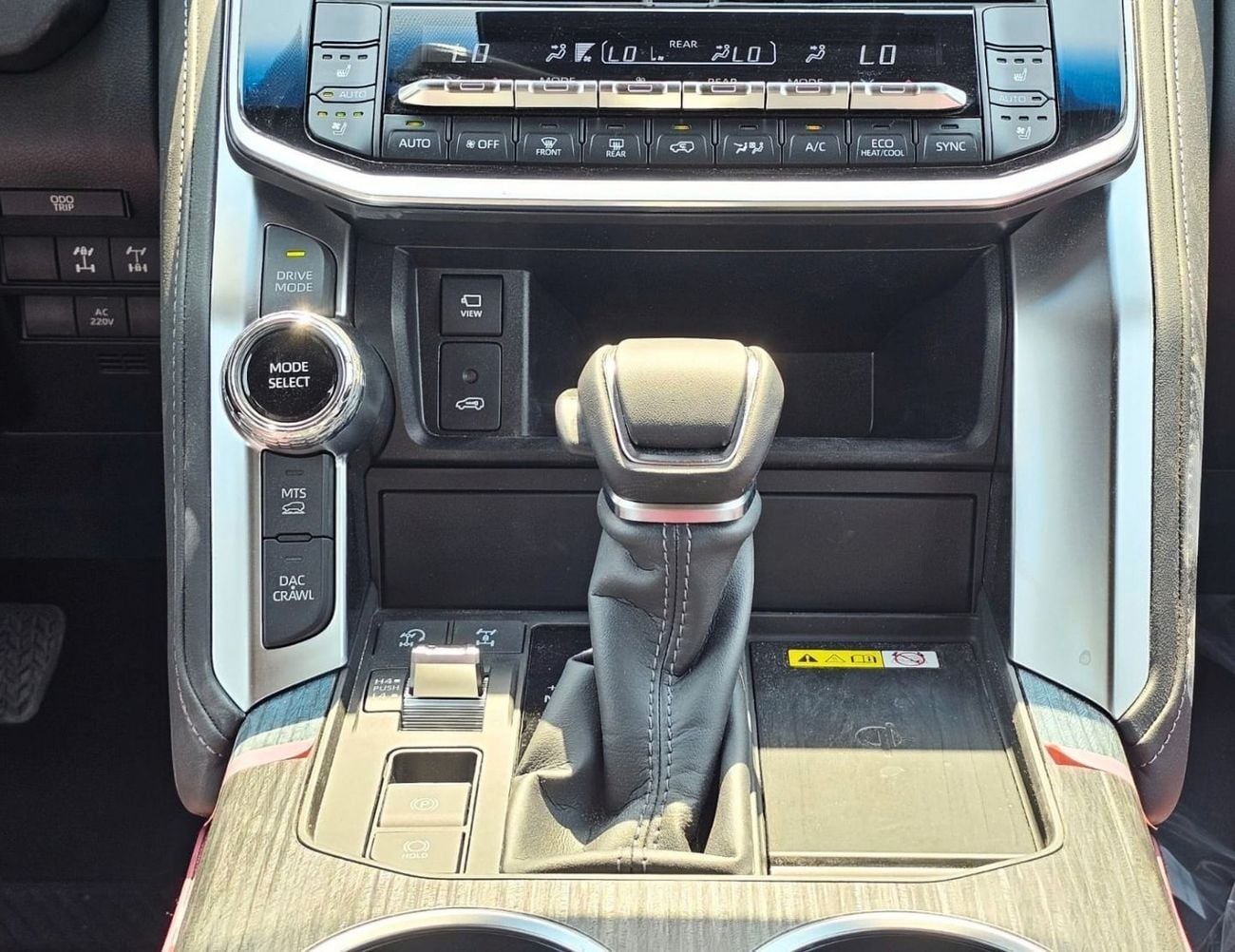 Toyota Land Cruiser GR SPORT HYBRID || 3.5L V6 4WD A/T | FULL OPTION (CODE # LC3HGR)