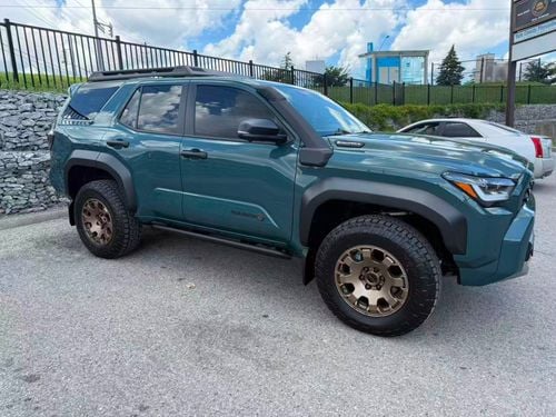 تويوتا فور رنر TRAILHUNTER HYBRID TOP OPTION