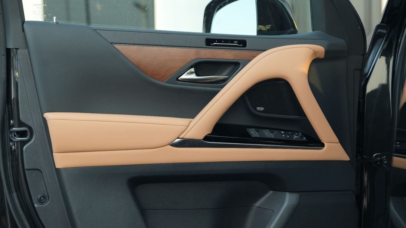 لكزس LX 700h SIGNATURE 3.5 HYBRID Black-Tan 2026 Export Only