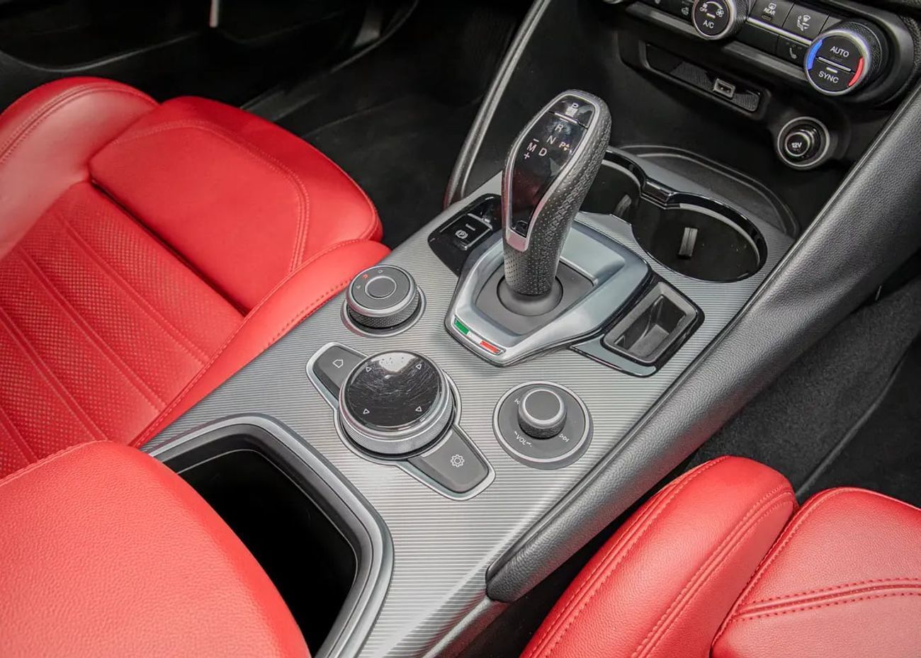Alfa Romeo Giulia VELOCE