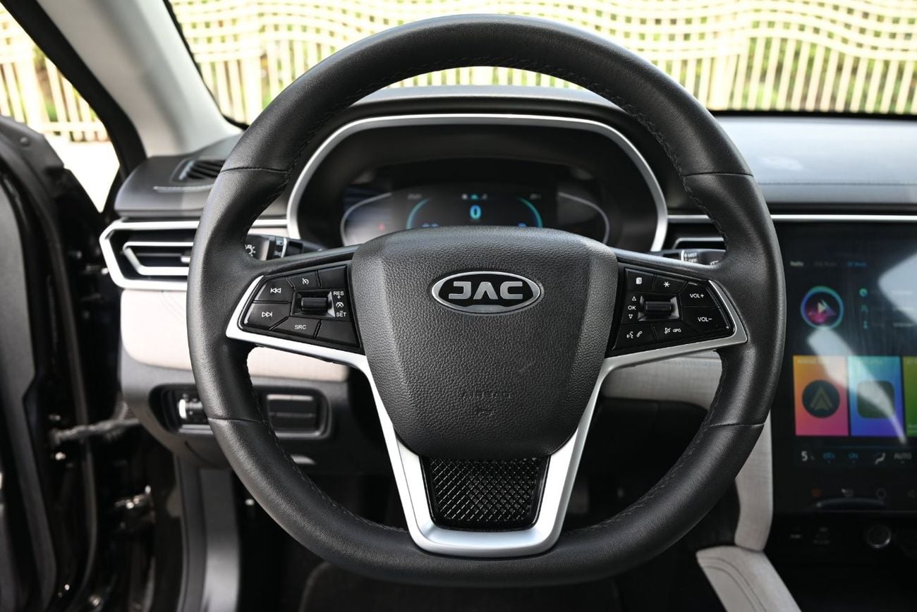 JAC J7 INTELLIGENT - 0% DP - LOW kM - FIRST OWNER - BRAND NEW CONDITION
