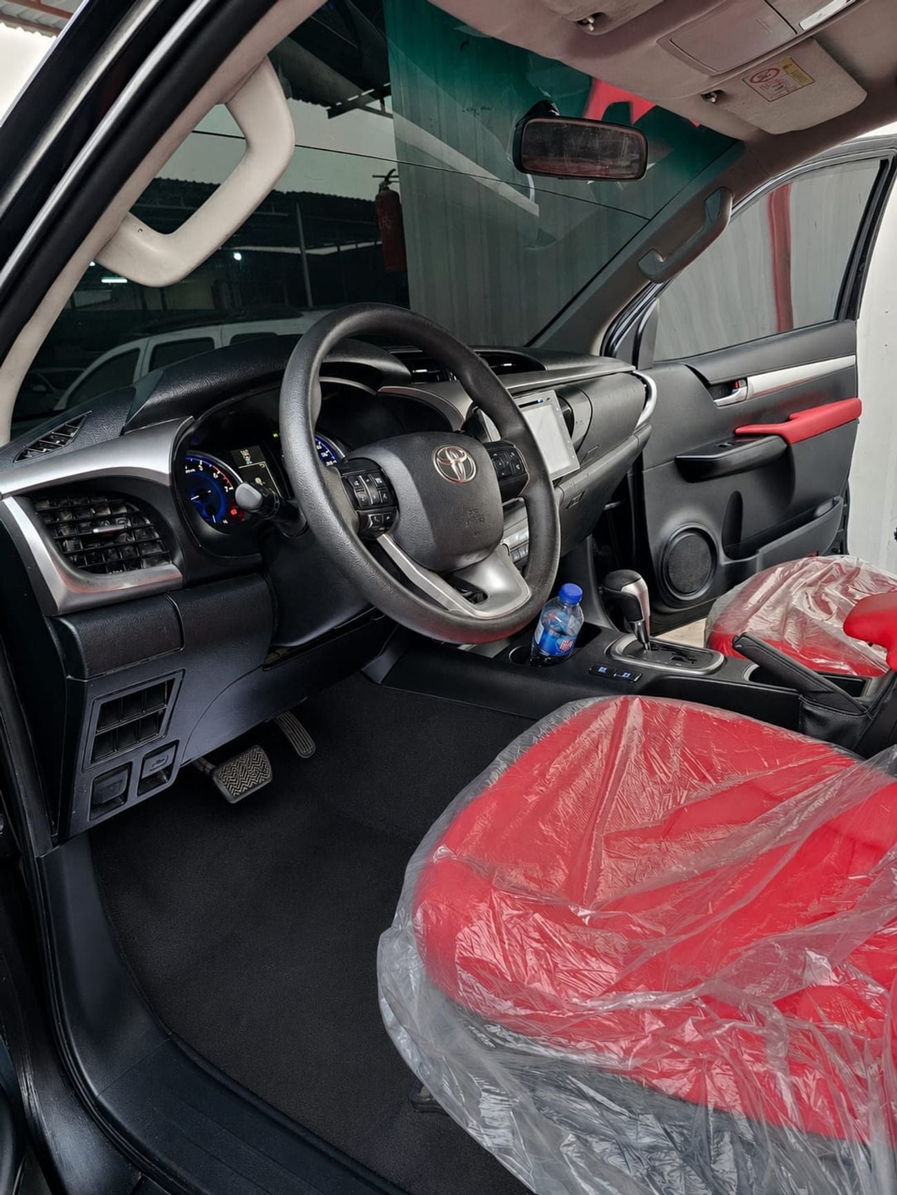 Toyota Hilux 2016model upgrade 2024Model adventure 2.7L petrol Engine Colour Black Transmission Automatic Interio