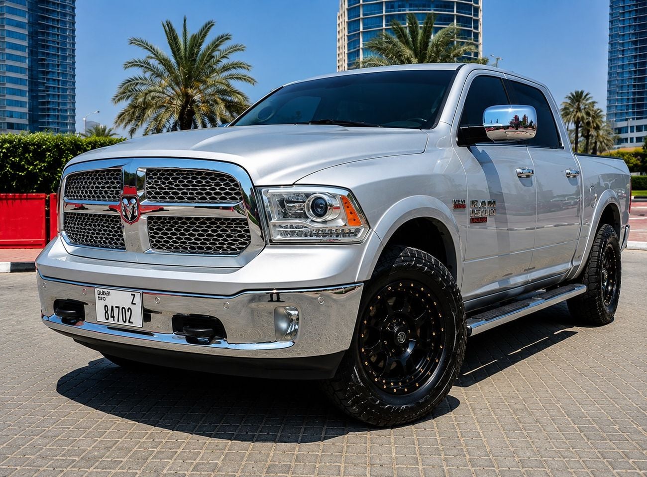 رام 1500 LARAMIE