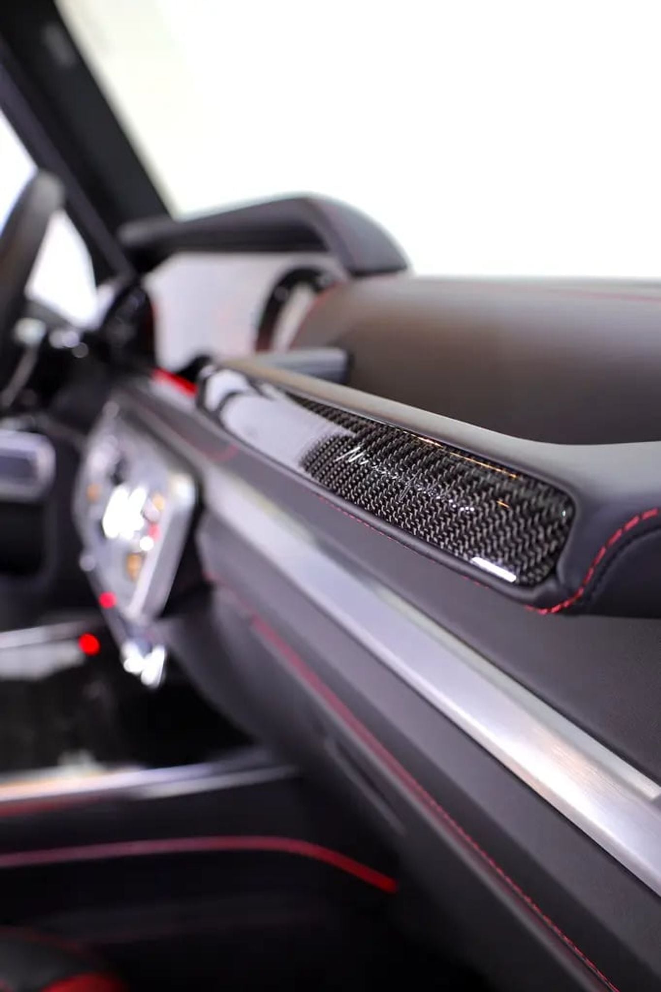 Mercedes Benz G63 AMG G63 MANUFAKTUR EDITION + CARBON INTERIOR + 5 YEARS DEALER WARRANTY + SERVICE CONTRACT