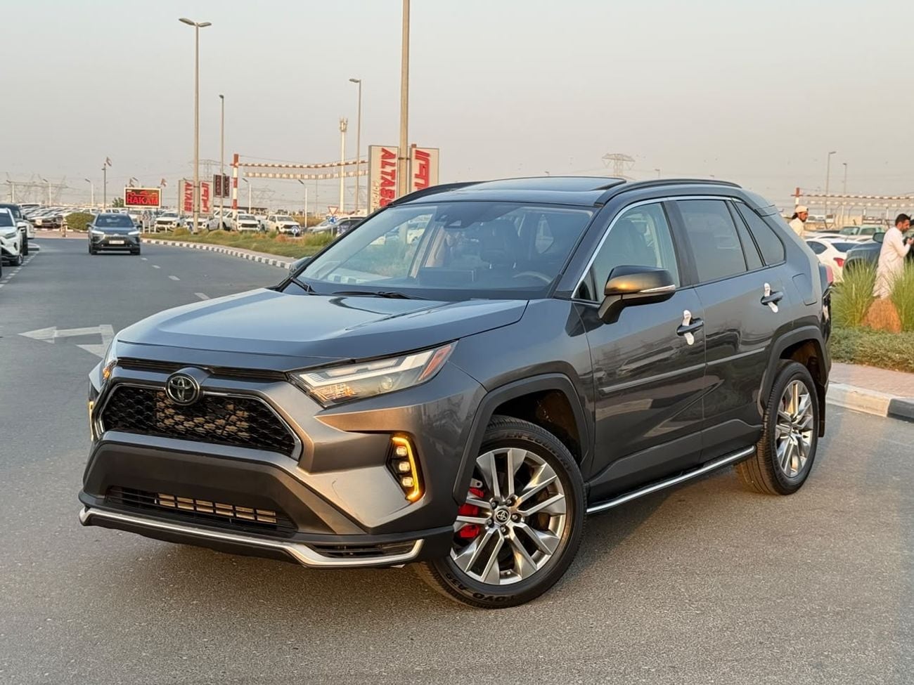 Toyota RAV4 XLE premium 2.5L