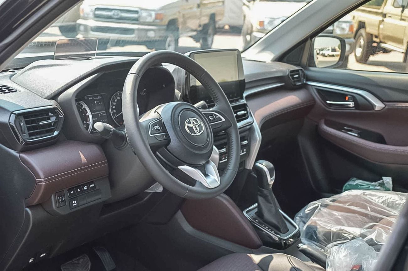 تويوتا أوربان كروزر 1.5L FWD PETROL SUV 2026