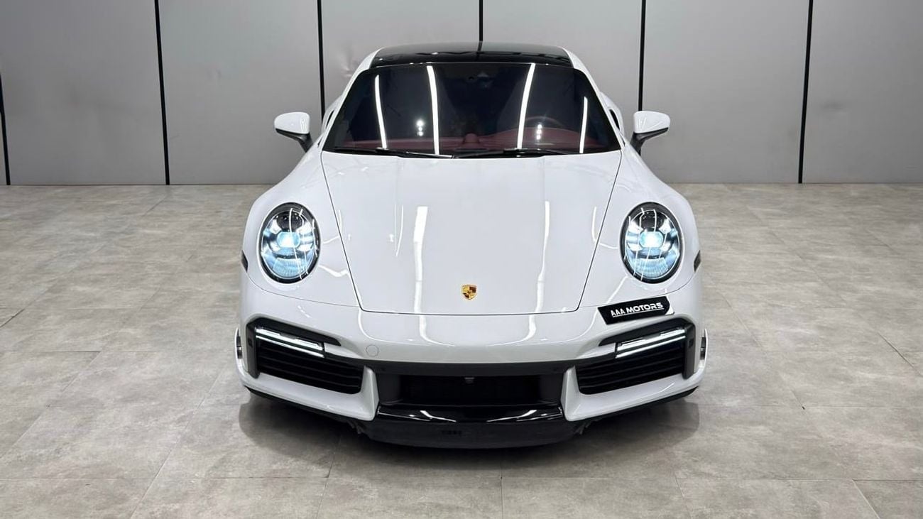 Porsche 911 TURBO GCC under warranty
