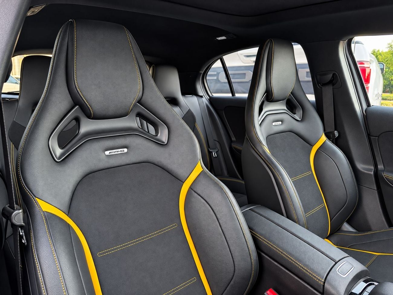 Mercedes Benz A45 AMG- S