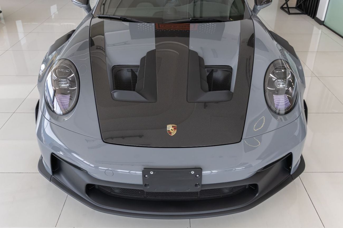 بورش 911 GT3RS بورش 911 جي تي 3 آر إس | 2025 | باقة فايساخ | ناردو جراي | 518 حصان