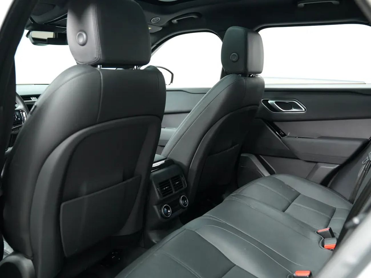 Land Rover Range Rover Velar DYNAMIC SE P250 European Specs - Brand