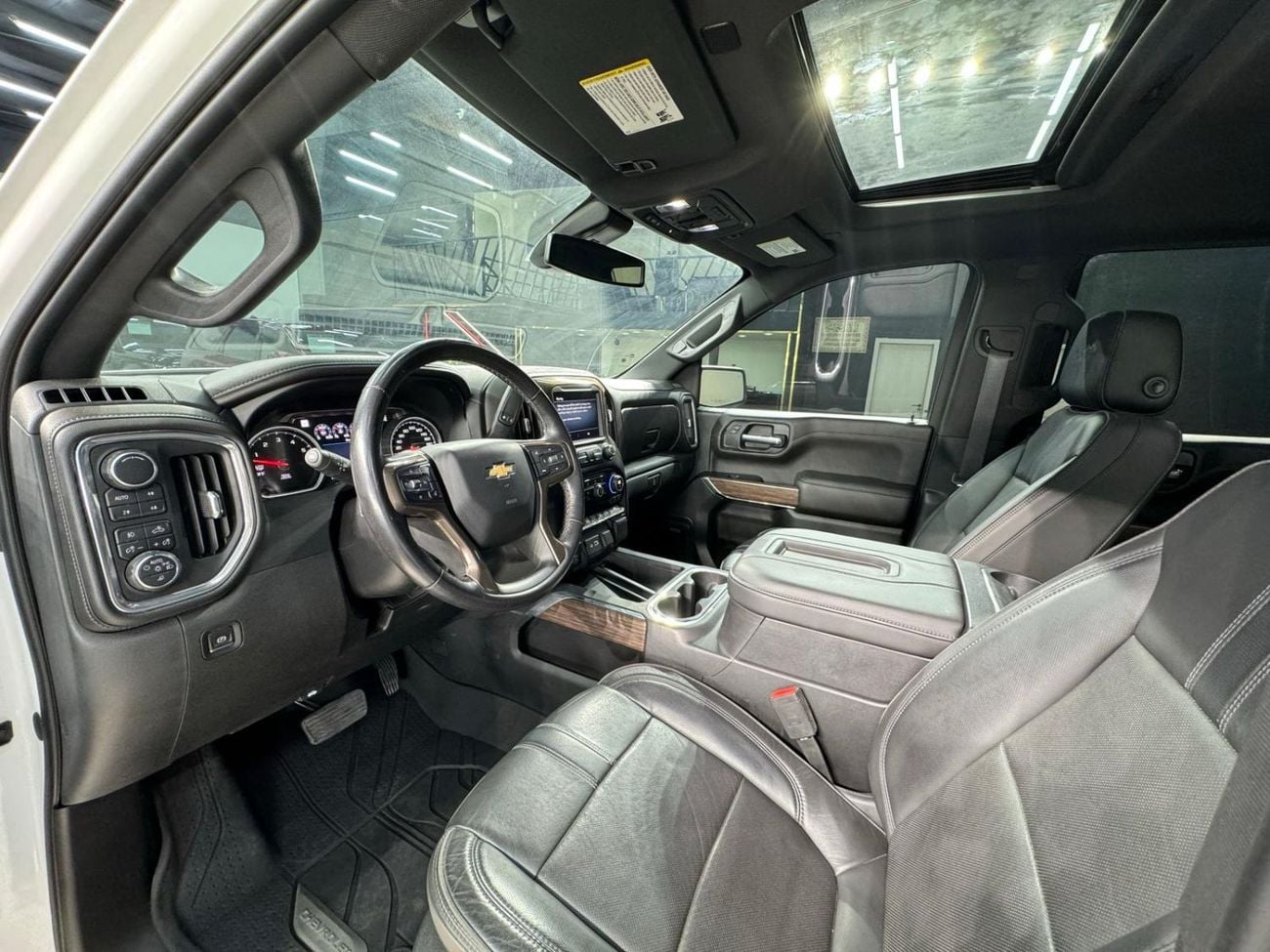 شيفروليه سيلفارادو 1500 CREW/CAB HIGH COUNTRY