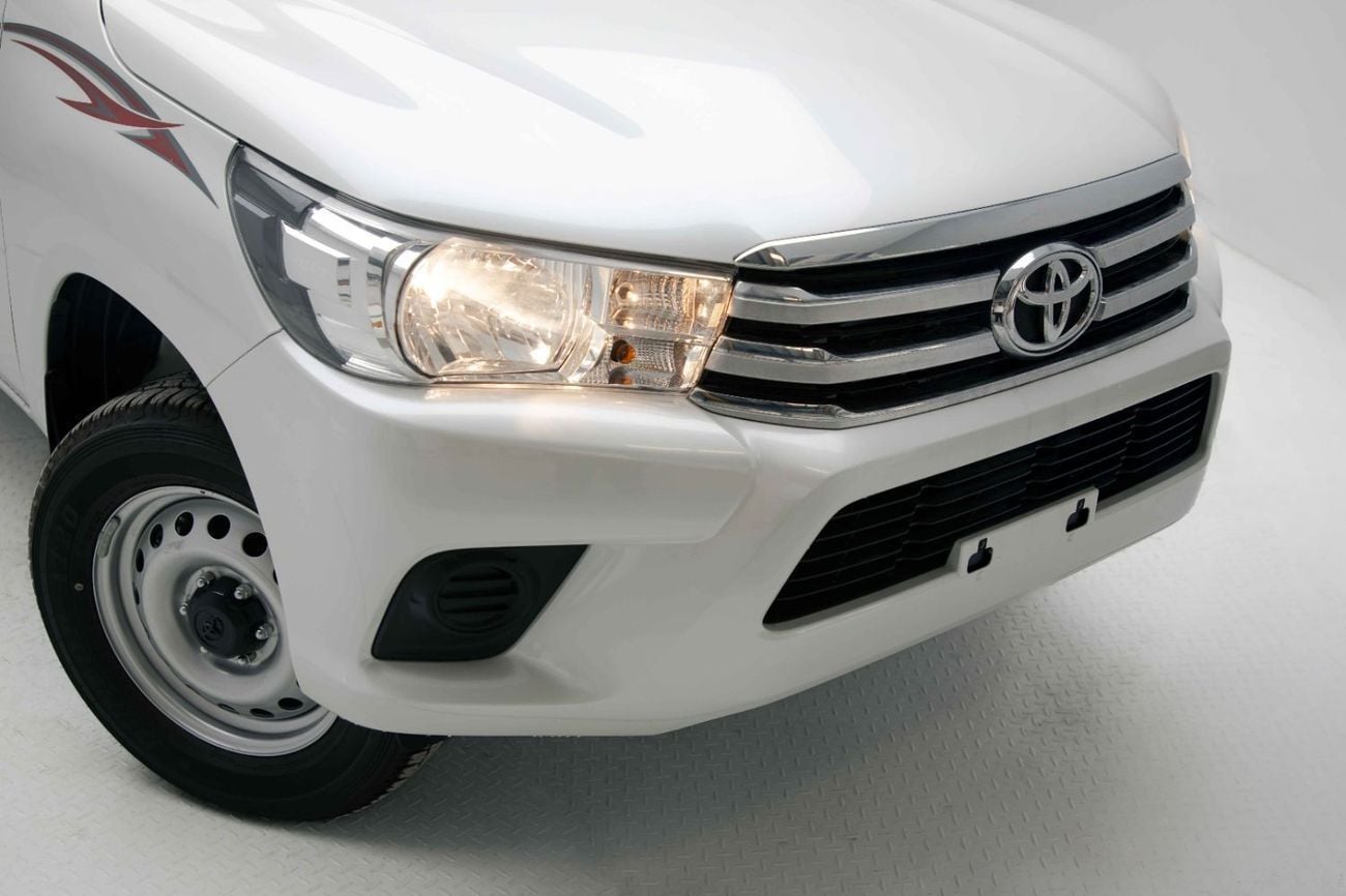 Toyota Hilux 4X4 2.4L - Platinum White Pearl Inside Black | Export Only