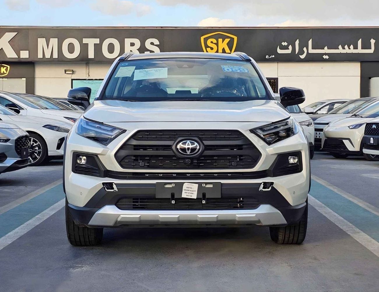 تويوتا راف ٤ أدفنتشر CVT FLAGHSIP / 2.0L PETROL AWD / RADAR, PANORAMIC ROOF, LEATHER WITH POWER SEAT (CODE # RA