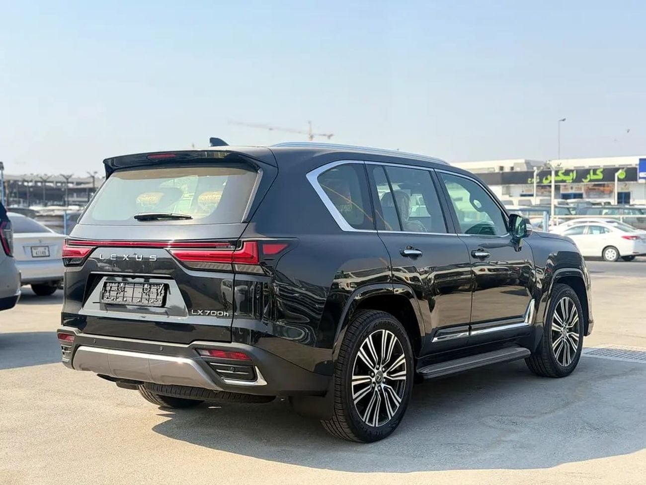 Lexus LX700h SIGNATURE | GCC Specs | Brand Hybrid Luxury SUV