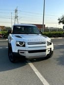 Land Rover Defender 90 HSE - GCC Specs - Pristine Condition