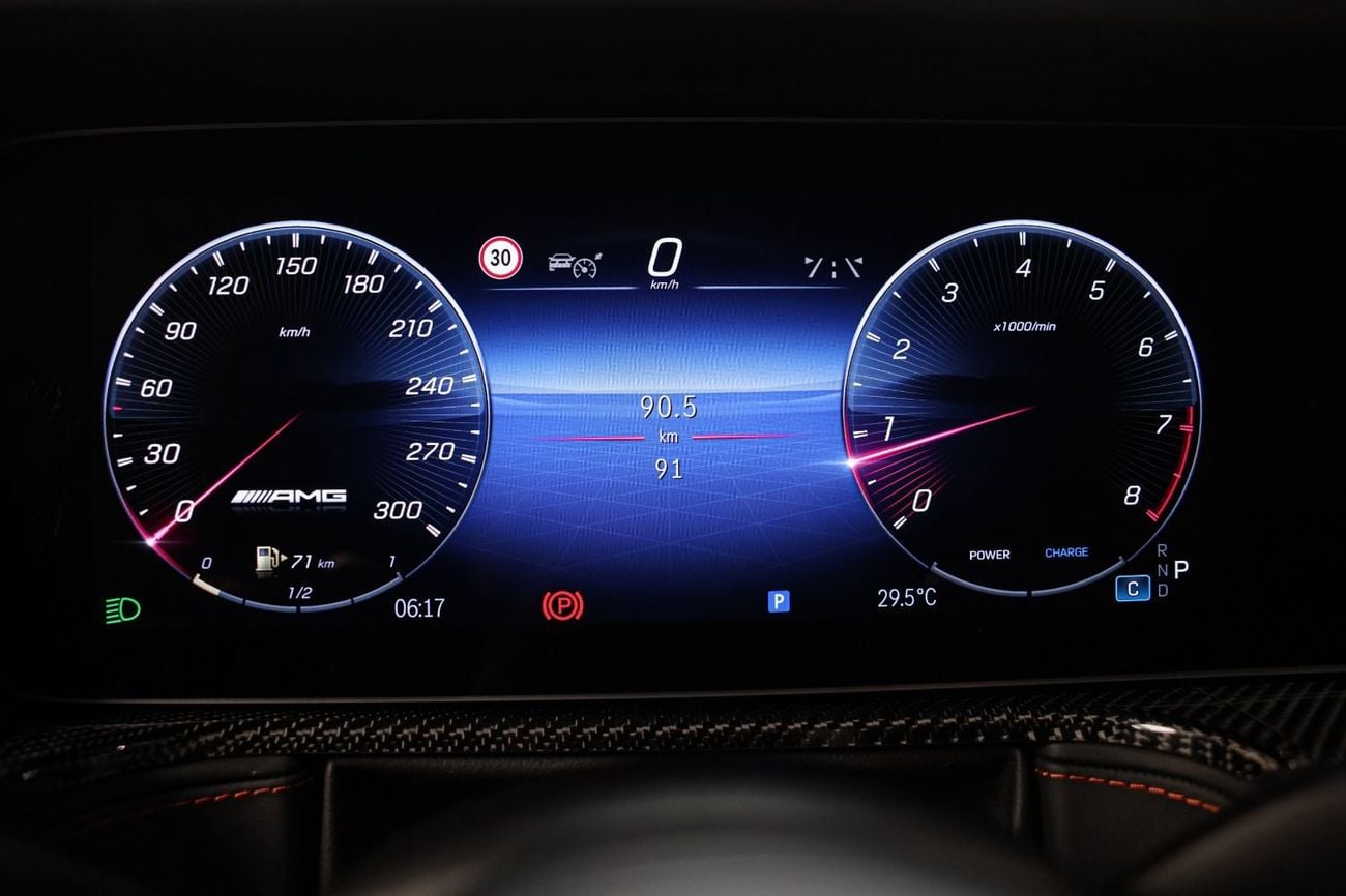 Mercedes Benz G63 AMG STANDARD 2027 Mercedes AMG 63 - Full Option