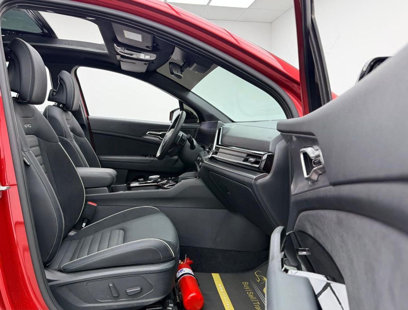Kia Sportage GT-LINE 2024 Kia Sportage GT Line, Kia Warranty, Full Kia Service History, Low Km, Fully Loaded, GCC