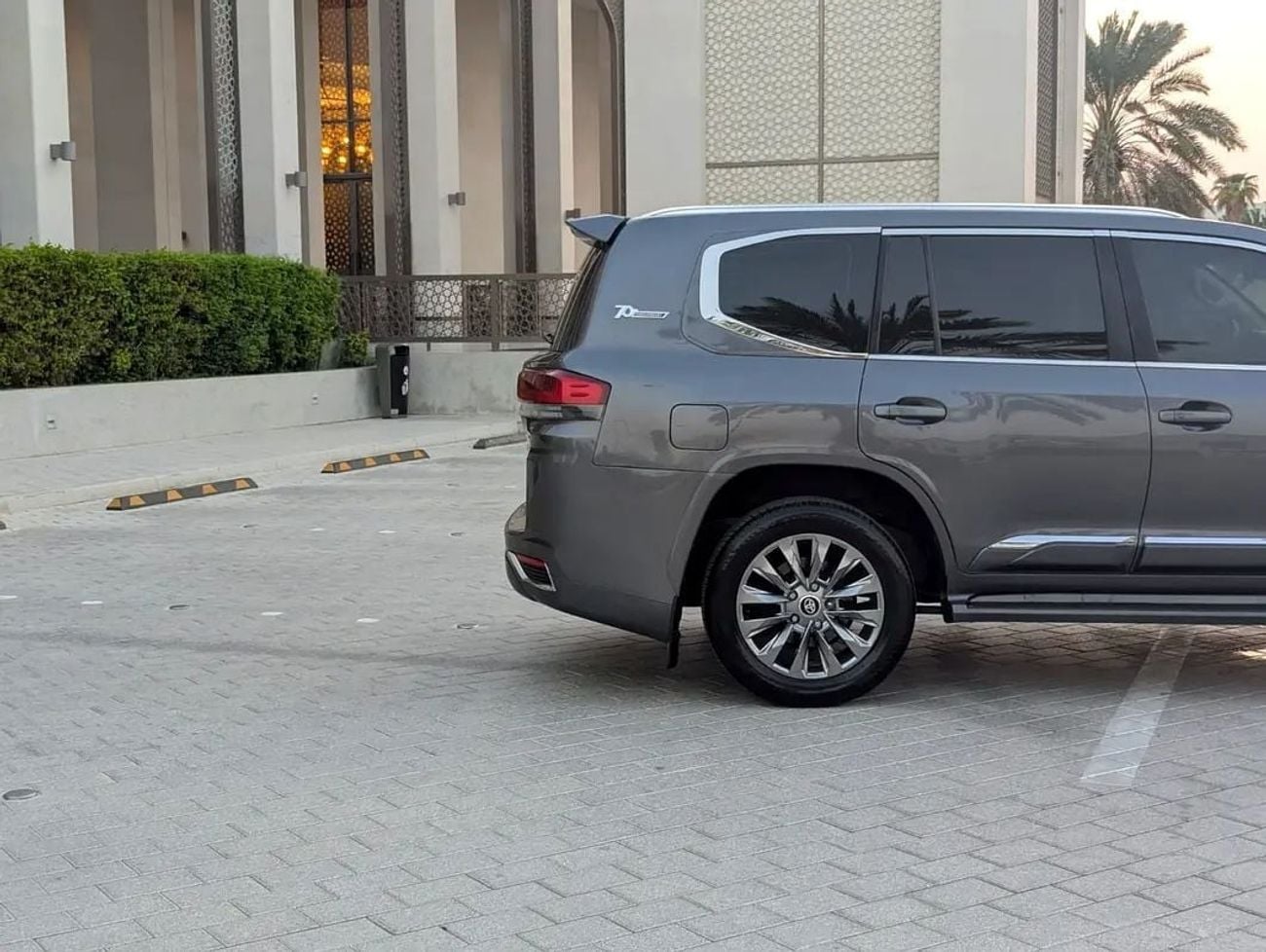 Toyota Land Cruiser GXR GCC specs Facelifted 2025 V6 4.0L Excellent Condition