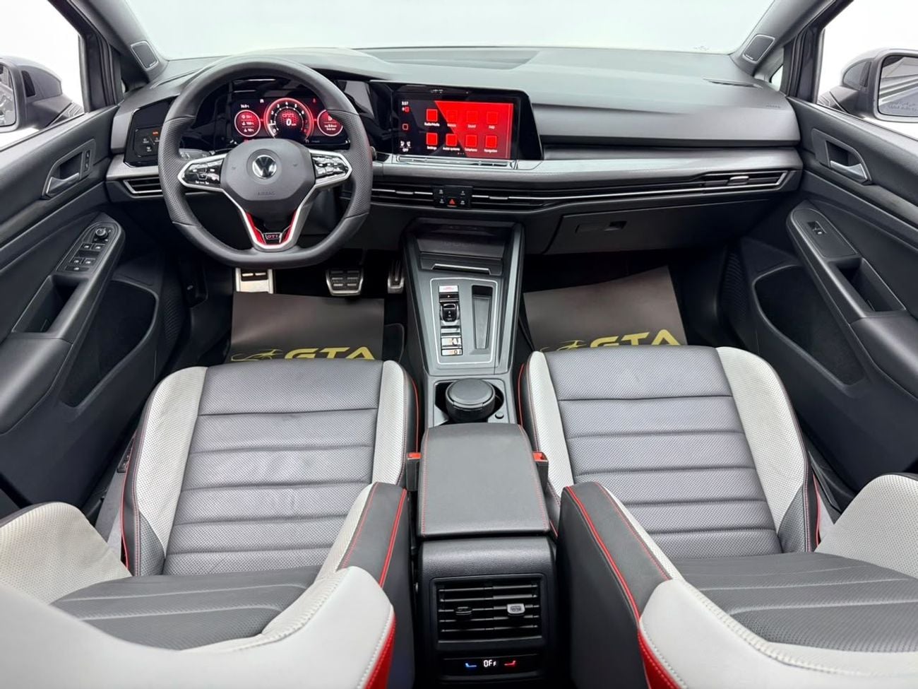 فولكس واجن جولف GTI P2 فولكس فاجن جولف GTI P2 موديل 2022، ضمان، سجل صيانة كامل لدى فولكس فاجن، كاملة المواصفات، خليجية