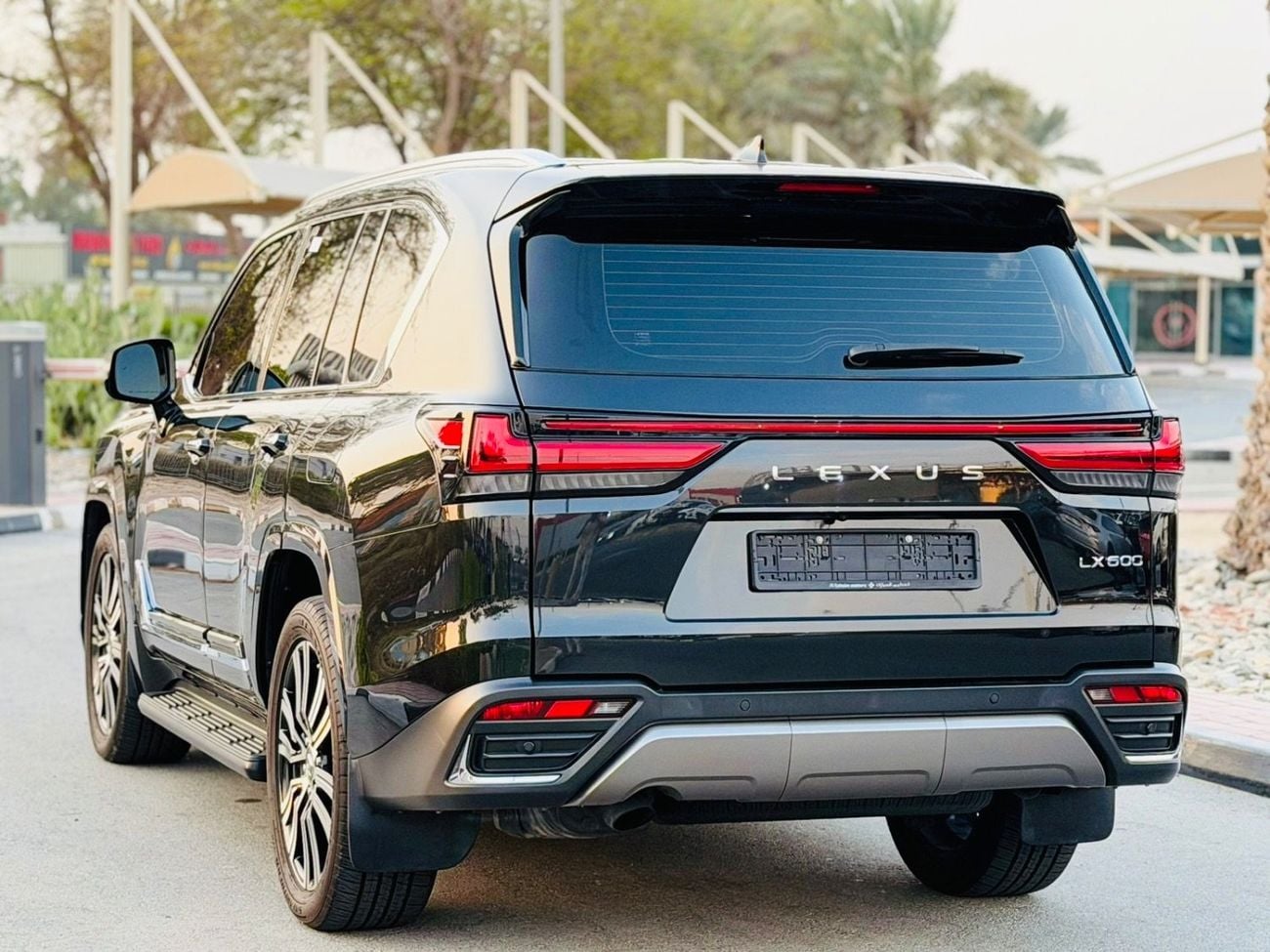 Lexus LX600 SIGNATURE