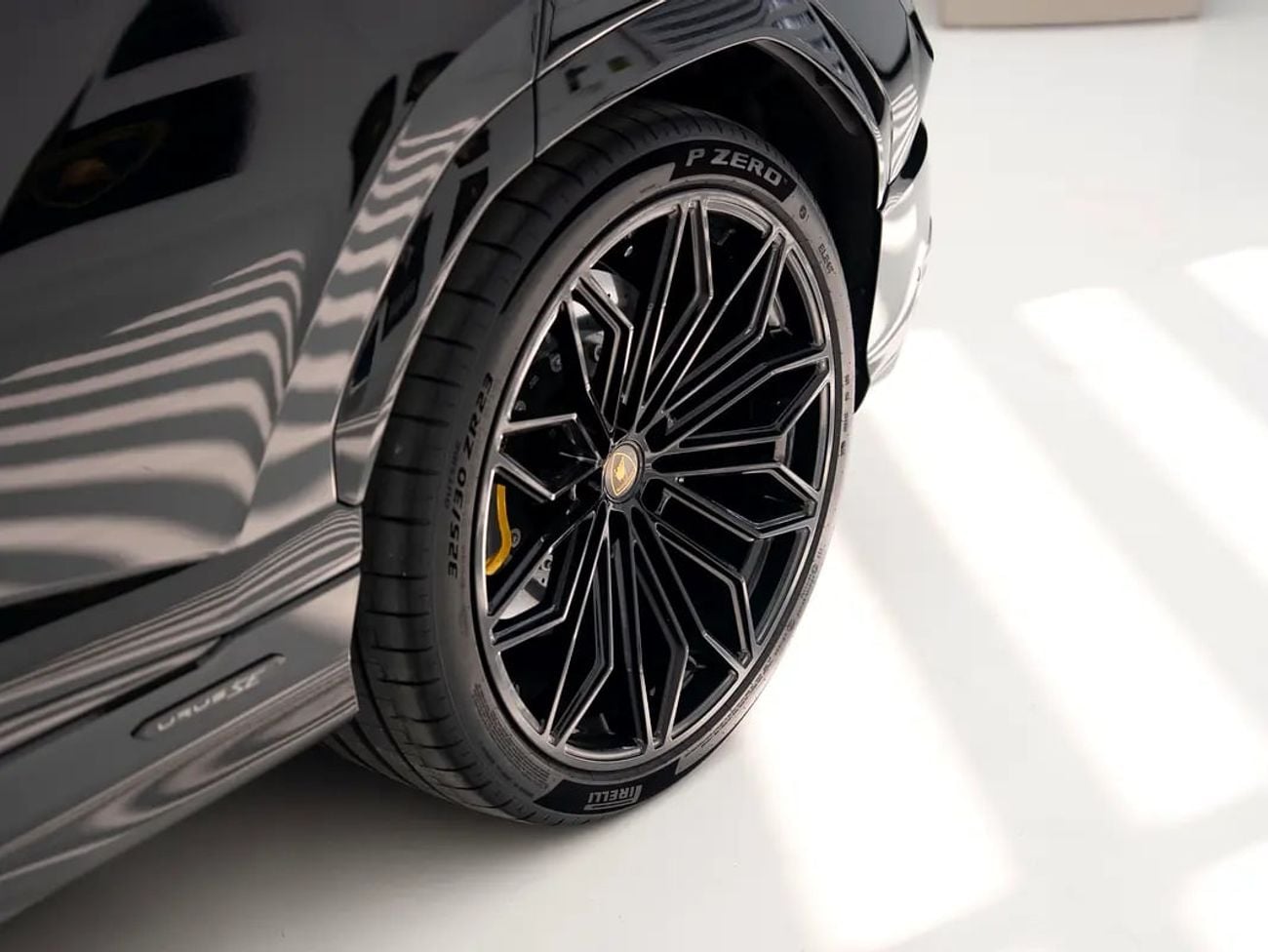 لامبورغيني اوروس SE BRAND | 800 HP PLUG-IN HYBRID | 76 KM