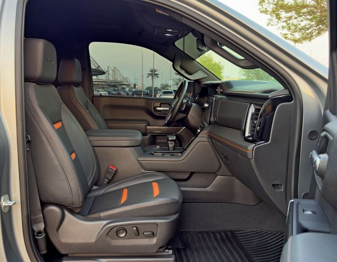 GMC Sierra 1500 REG/CAB AT4 2025 GMC Sierra 1500 AT4, Dealer Warranty and Service Package, GCC Specs