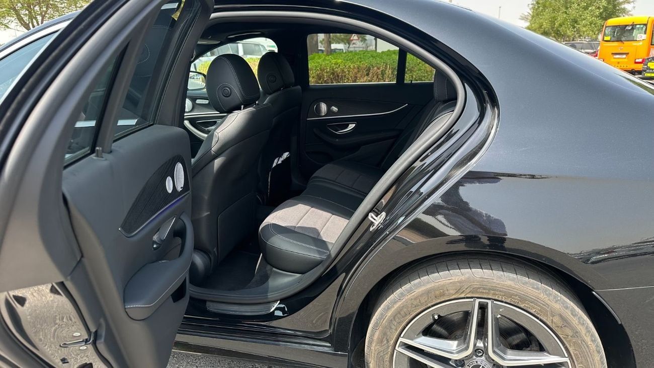 Mercedes Benz E300 PREMIUM PLUS de EQ Power | Plug-in Hybrid | European Specs | 9,000 KM