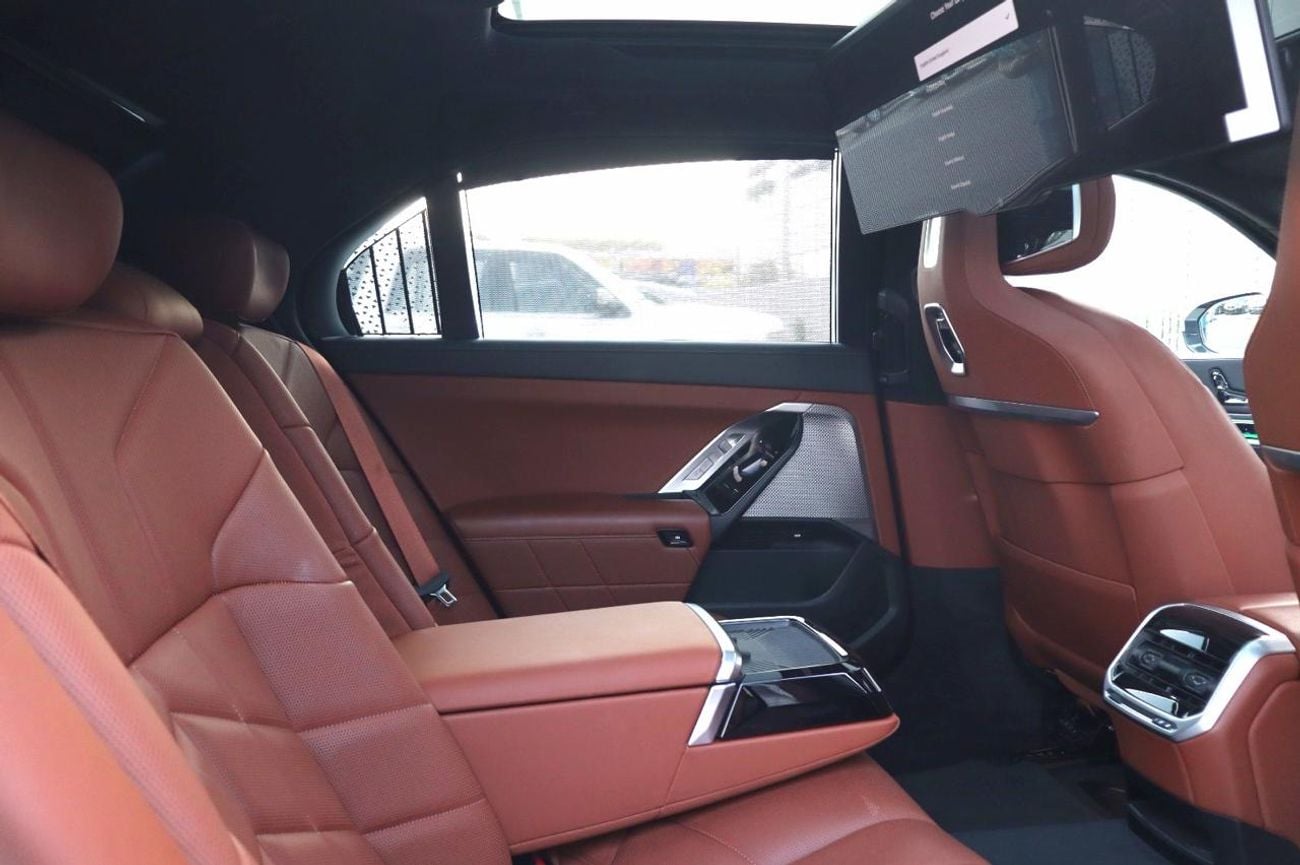BMW 735i M SPORT