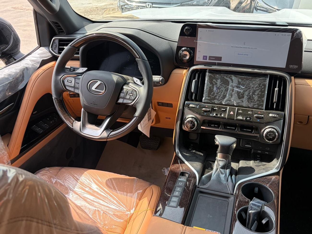 لكزس LX 600 SIGNATURE | 3.5L V6 PETROL| RADAR | HEADS UP DISPALY |360* CAMERA | COOL BOX | MY 2026
