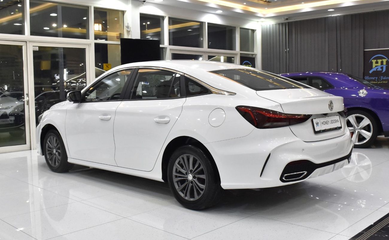 أم جي 5 عرض ممتاز لسيارة MG5 180 DVVT (موديل 2025) باللون الأبيض وبمواصفات صينية