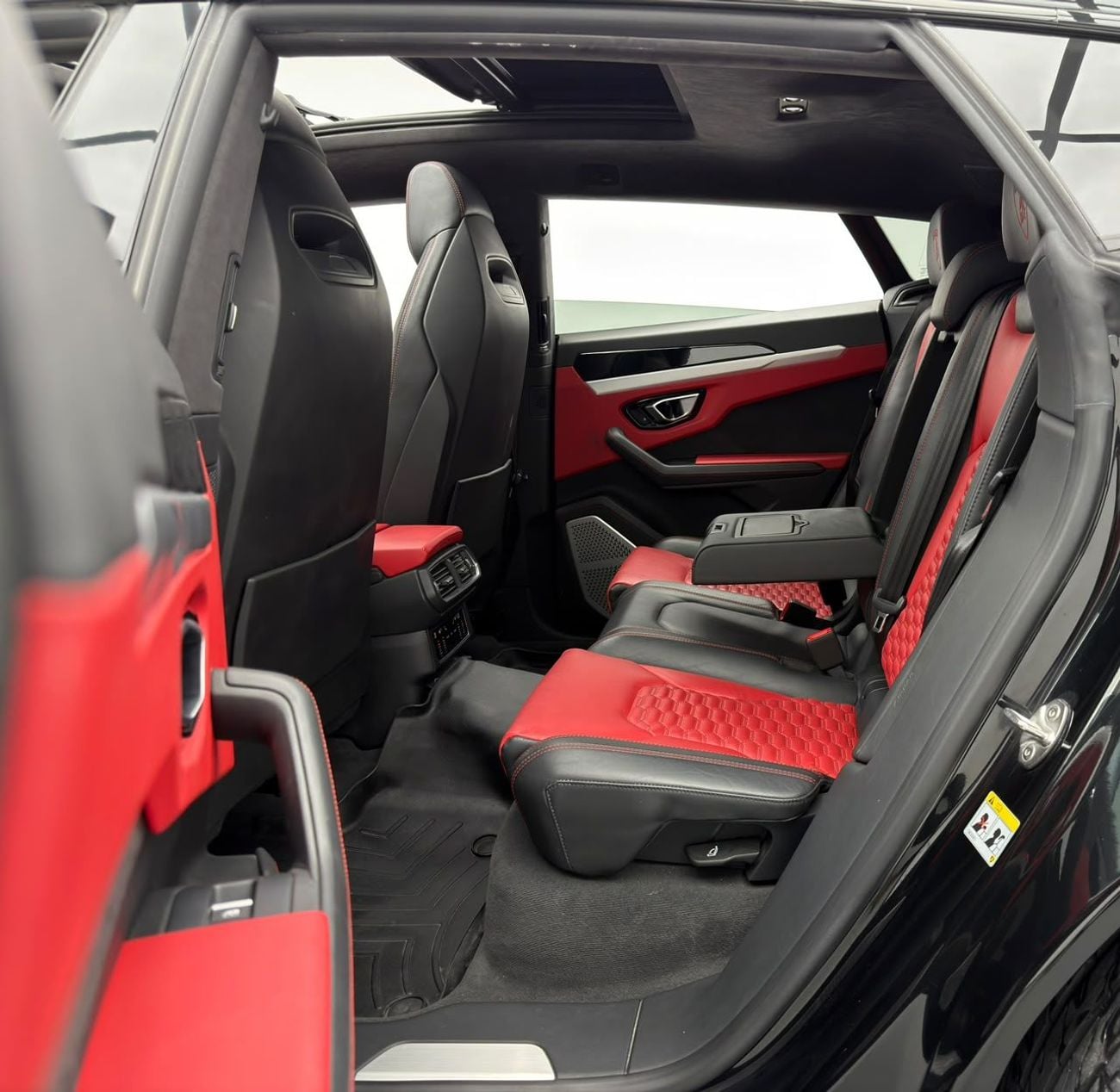 Lamborghini Urus STANDARD