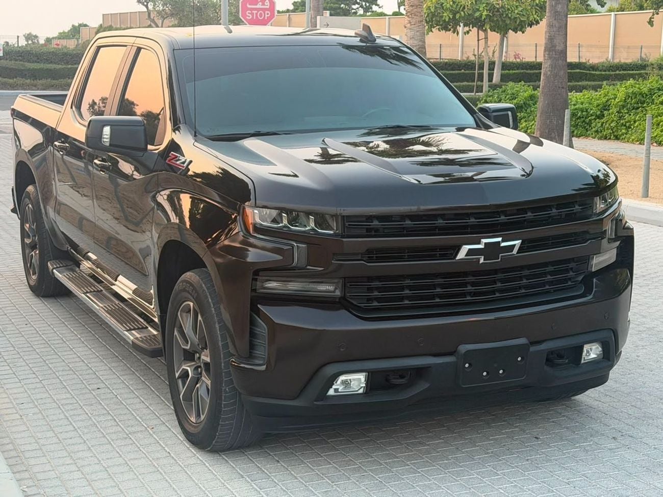 شيفروليه سيلفارادو 1500 CREW/CAB RST