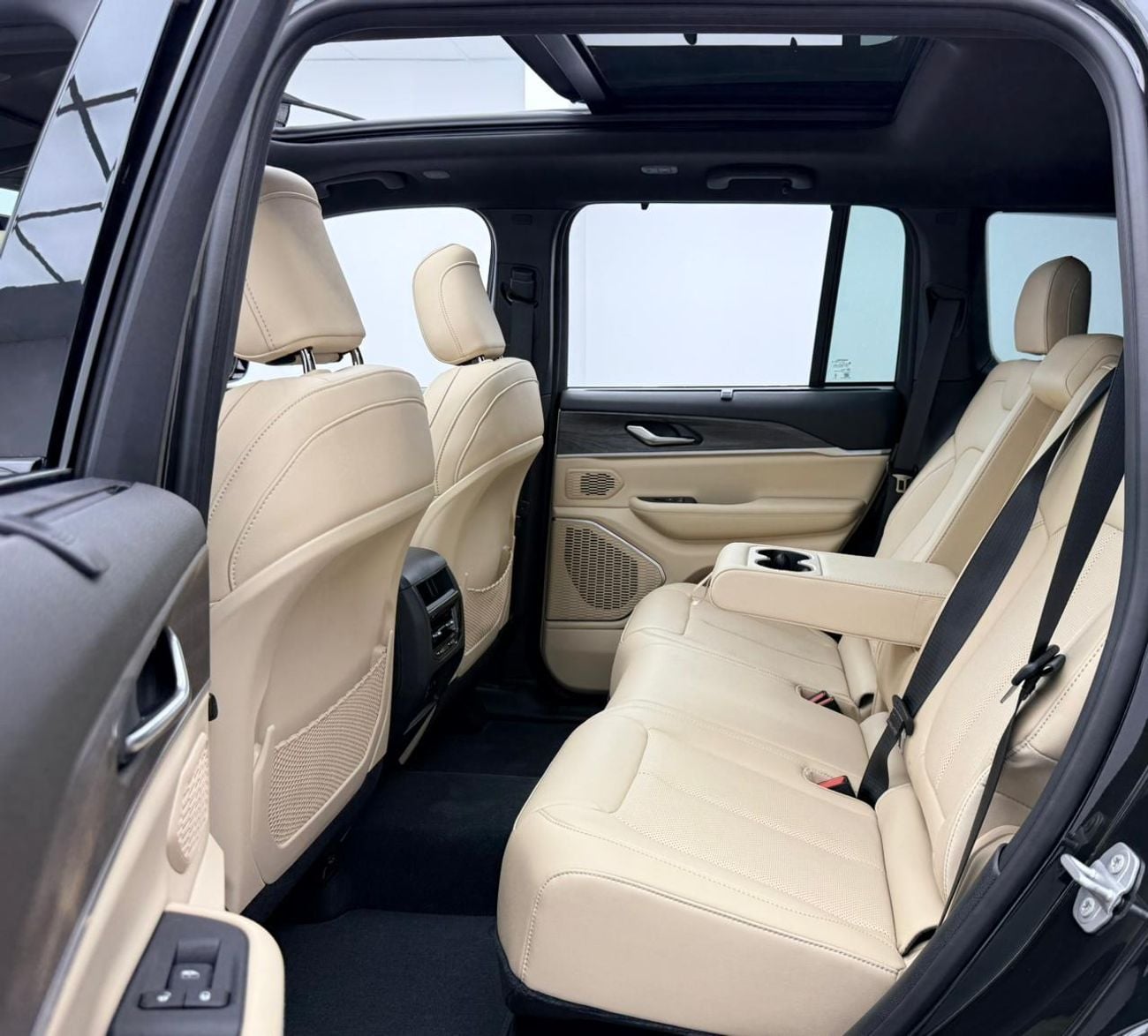 Jeep Grand Cherokee LIMITED 2024 Jeep Grand Cherokee Limited, Jeep Warranty+Service Contract+Full Service History, GCC Specs
