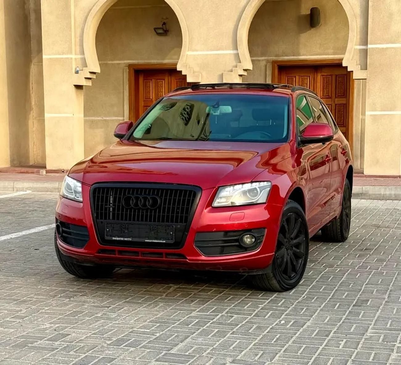 Audi Q5 أودي خليجي موديل فل اوبشن بحالة ممتازة