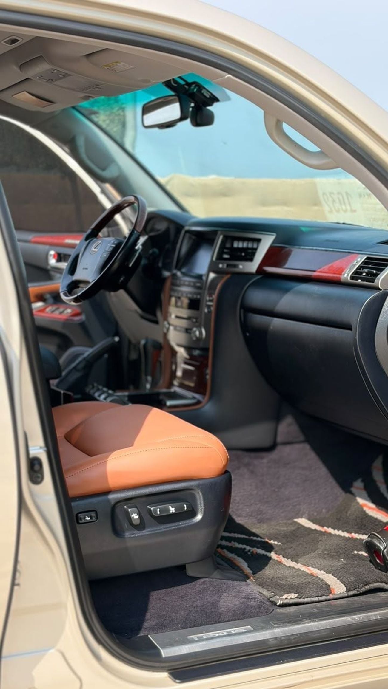 Lexus LX570 PLATINUM